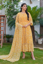 Load image into Gallery viewer, Yellow Pleats Maxi