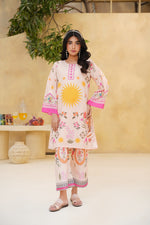 Load image into Gallery viewer, Refined Elegant