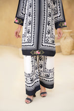 Load image into Gallery viewer, Vintage Veil