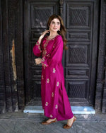 Load image into Gallery viewer, Magenta Heritage Embroidered Kurta Set
